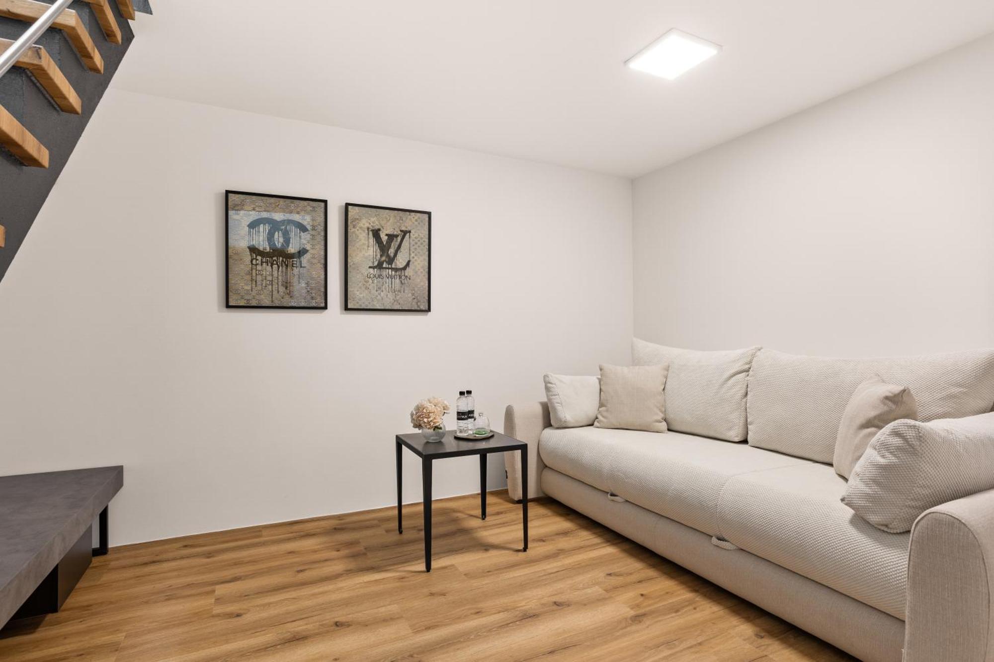 Hotel Harmonija Spa & Free Parking Mengeš Kültér fotó