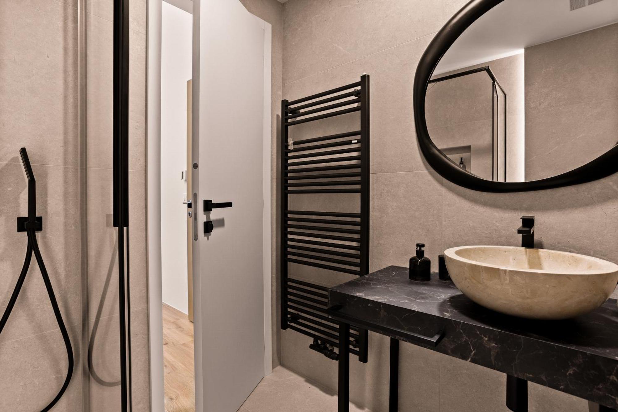 Hotel Harmonija Spa & Free Parking Mengeš Kültér fotó