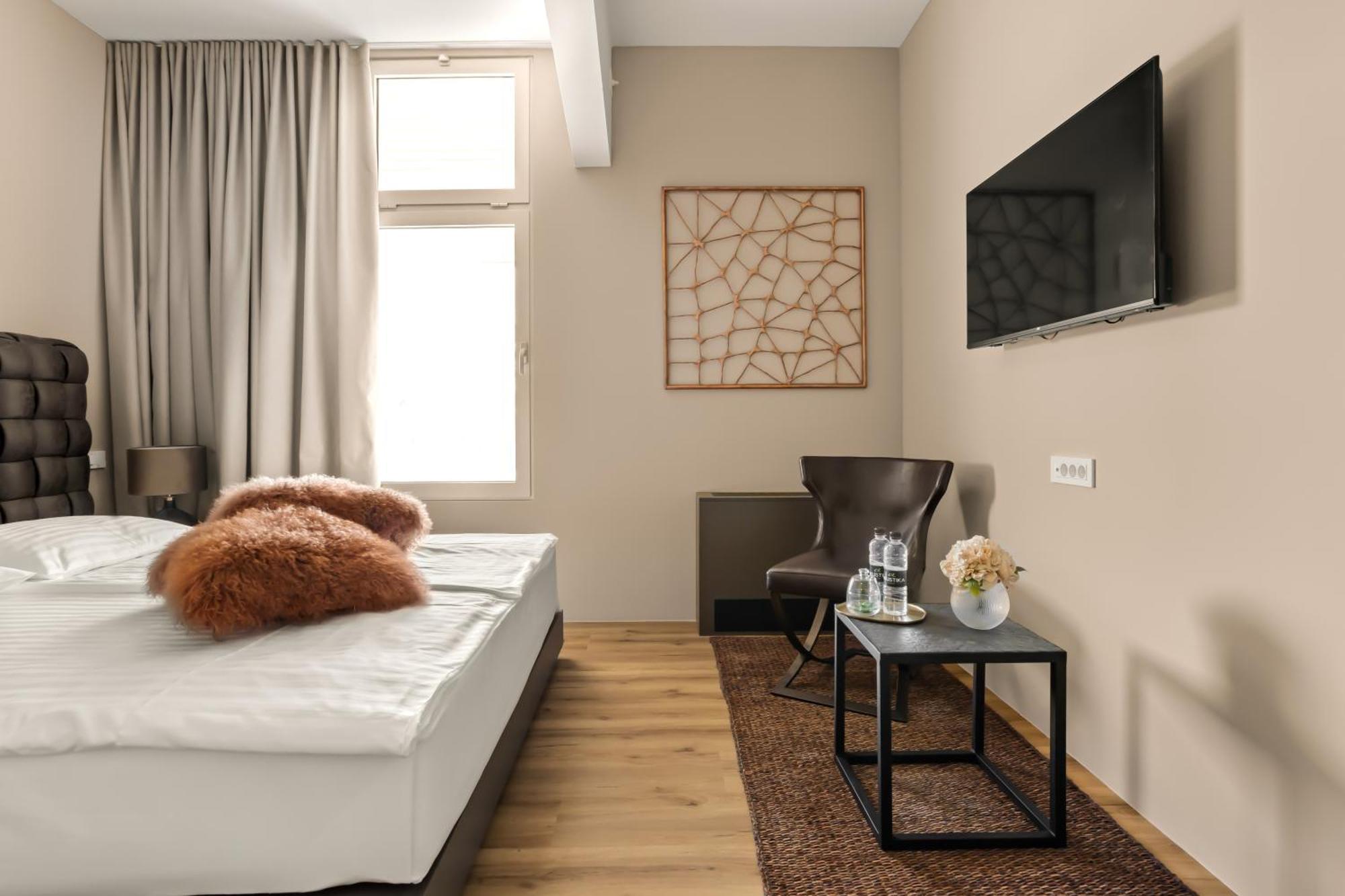 Hotel Harmonija Spa & Free Parking Mengeš Kültér fotó