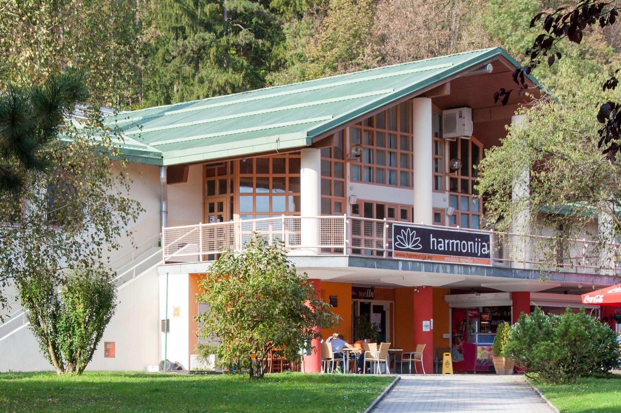 Hotel Harmonija Spa & Free Parking Mengeš Kültér fotó
